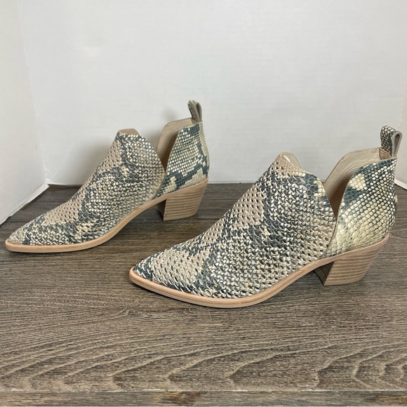 Dolce Vita Snakeskin Patterned Ankle Boots Women’s Size 7.5. Pre-owned-some wear - Picture 3 of 14